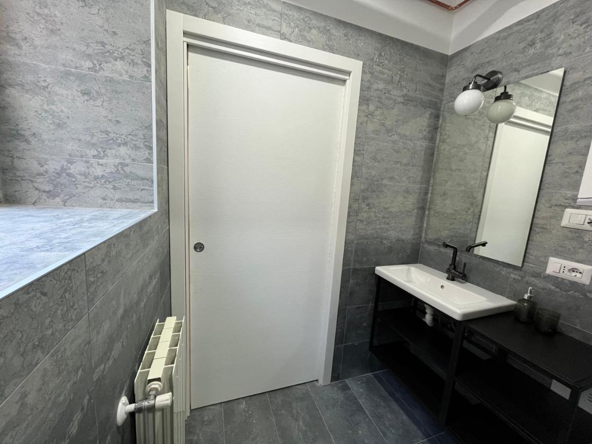 Loft Matteotti - Studio In Centro Busto Arsizio Bagian luar foto