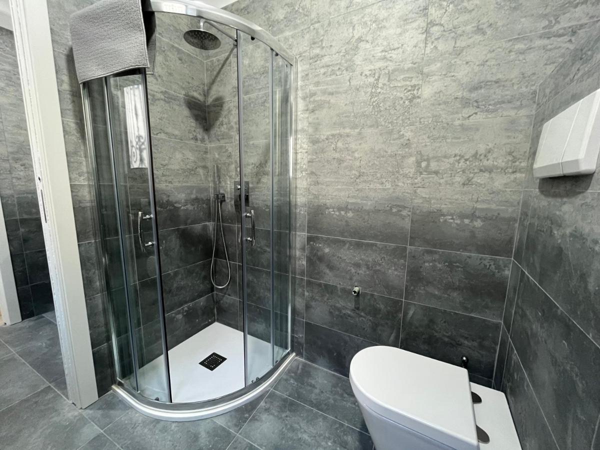 Loft Matteotti - Studio In Centro Busto Arsizio Bagian luar foto