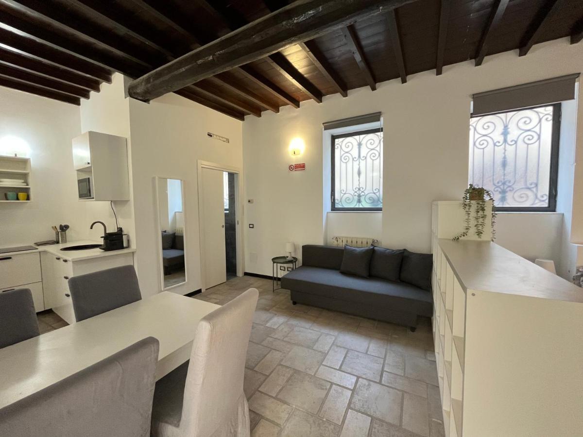Loft Matteotti - Studio In Centro Busto Arsizio Bagian luar foto