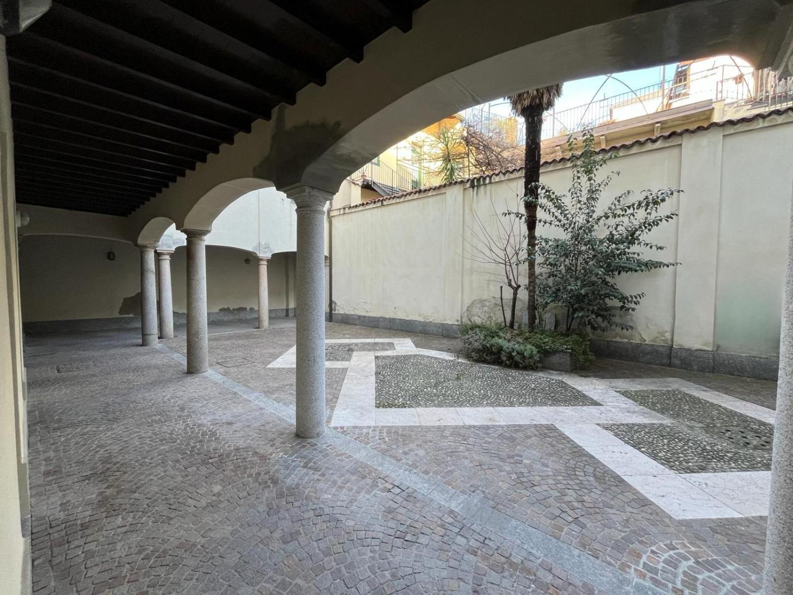 Loft Matteotti - Studio In Centro Busto Arsizio Bagian luar foto