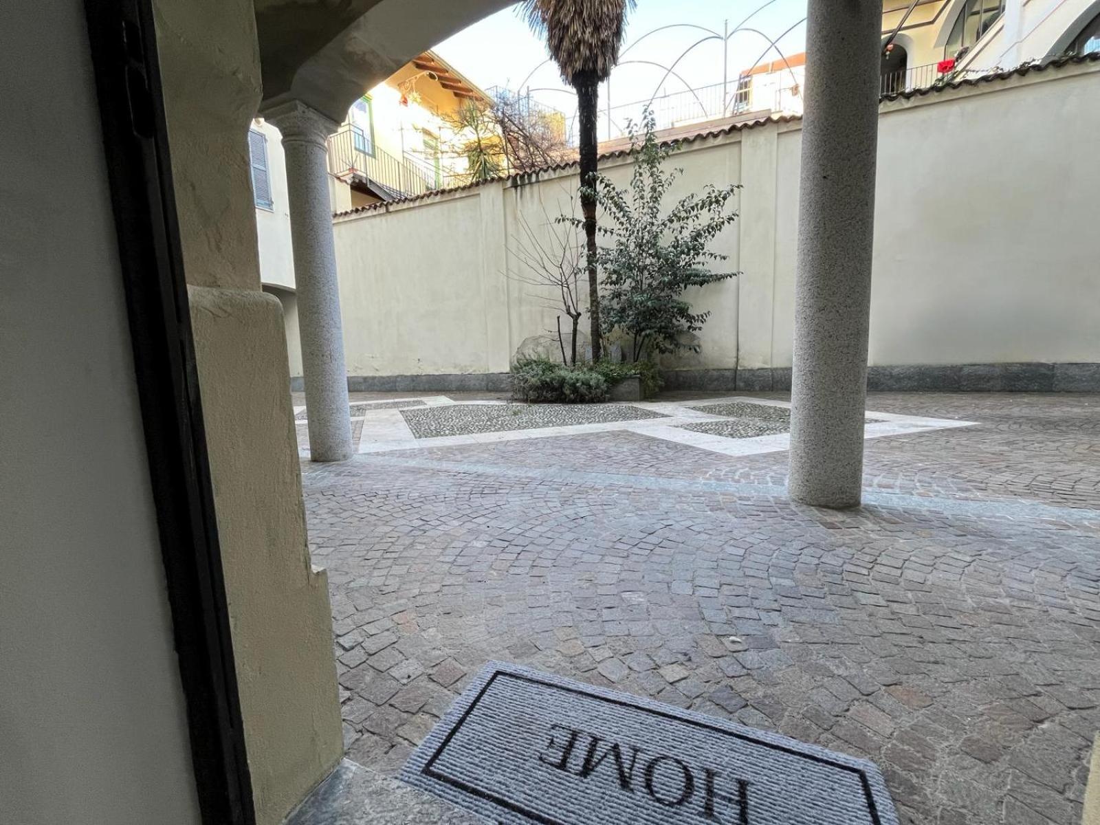Loft Matteotti - Studio In Centro Busto Arsizio Bagian luar foto