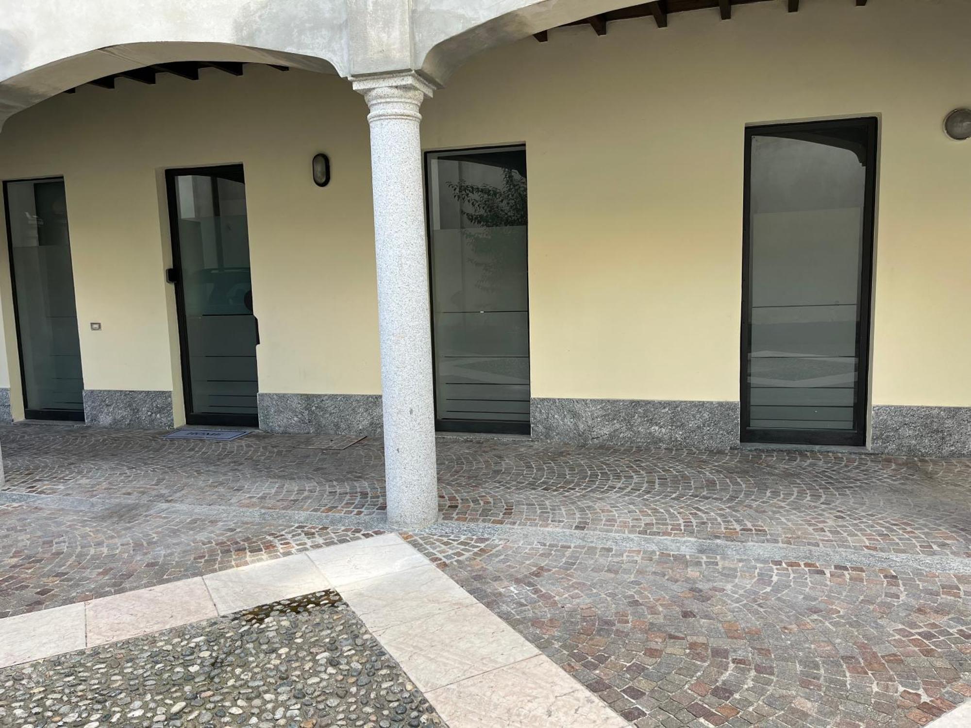 Loft Matteotti - Studio In Centro Busto Arsizio Bagian luar foto